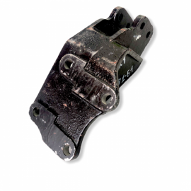 Кронштейн 1220-4605091-Б1 навески правый МТЗ-1221 (РУП МТЗ) - Купить в Екатеринбурге запчасти для сельхозтехники