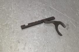 Вилка перекл 4-й и 5-й передачи 50-1702116 МТЗ-80 - Купить в Екатеринбурге запчасти для сельхозтехники