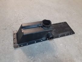 Бачок радиатора верхний /пласт./ 70-1301055 МТЗ - Купить в Екатеринбурге запчасти для сельхозтехники