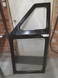 Дверь левая высокая кабина /каркас/80-6708020-Б - Купить в Екатеринбурге запчасти для сельхозтехники