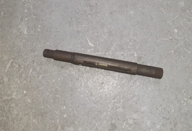 Вал 70-3401055 МТЗ-80 - Купить в Екатеринбурге запчасти для сельхозтехники