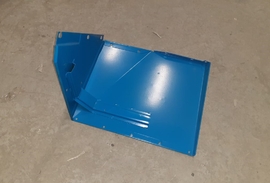 Закрылок 80-8404020 левый МТЗ-80 - Купить в Екатеринбурге запчасти для сельхозтехники